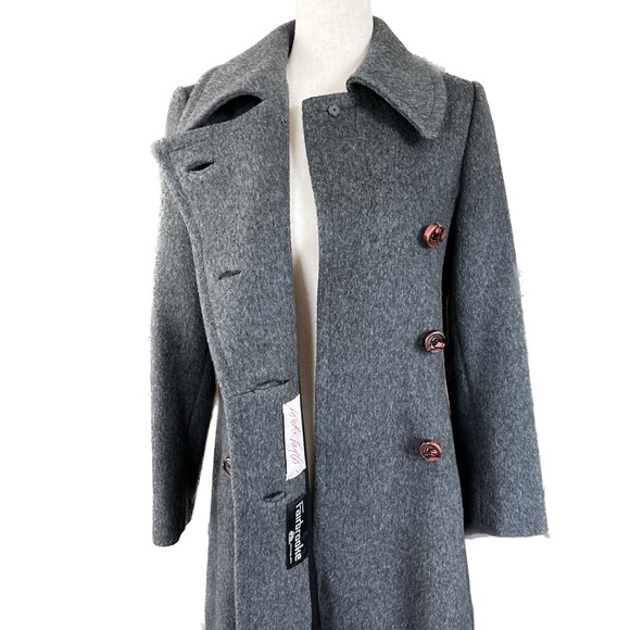 SOLD- Classic Vintage Union Made Gray Wool Ling Coat - Fall Autumn Winter - Picture 5 of 7